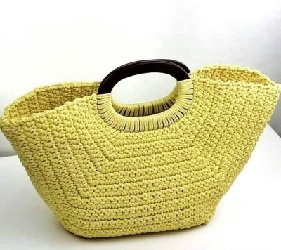 Плетеная сумка желтого цвета 27