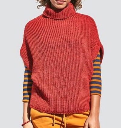 Теплый свитер красного цвета 9