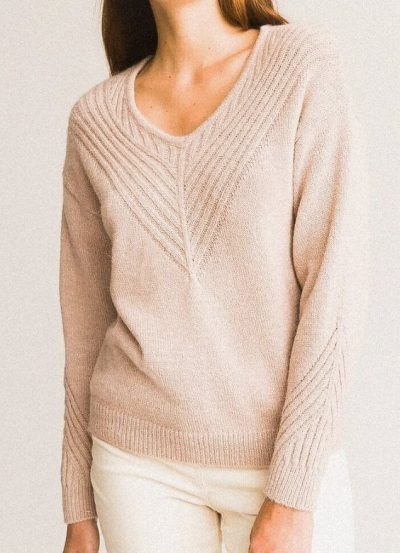Шикарный бежевый пуловер с треугольной кокеткой Anne Weyburn 9