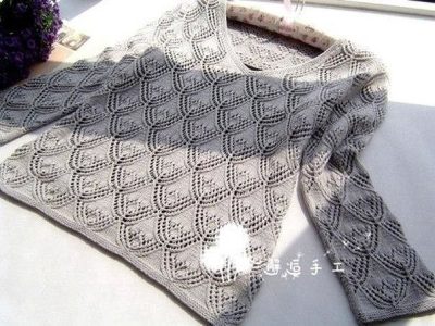 Пуловер серого цвета схема узора 3